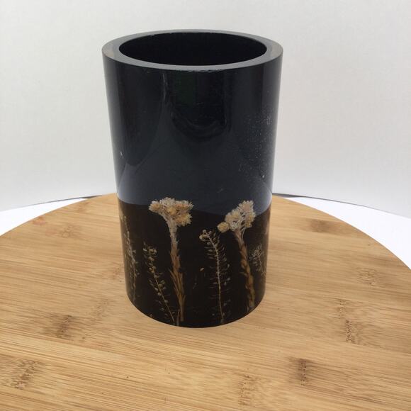 Handmade Acrylic dried flower vase - Picture 7 of 8